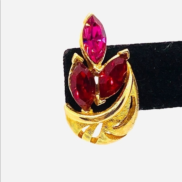 Clip Ons Earrings Gold Tone Pink Crystals - Picture 9 of 15